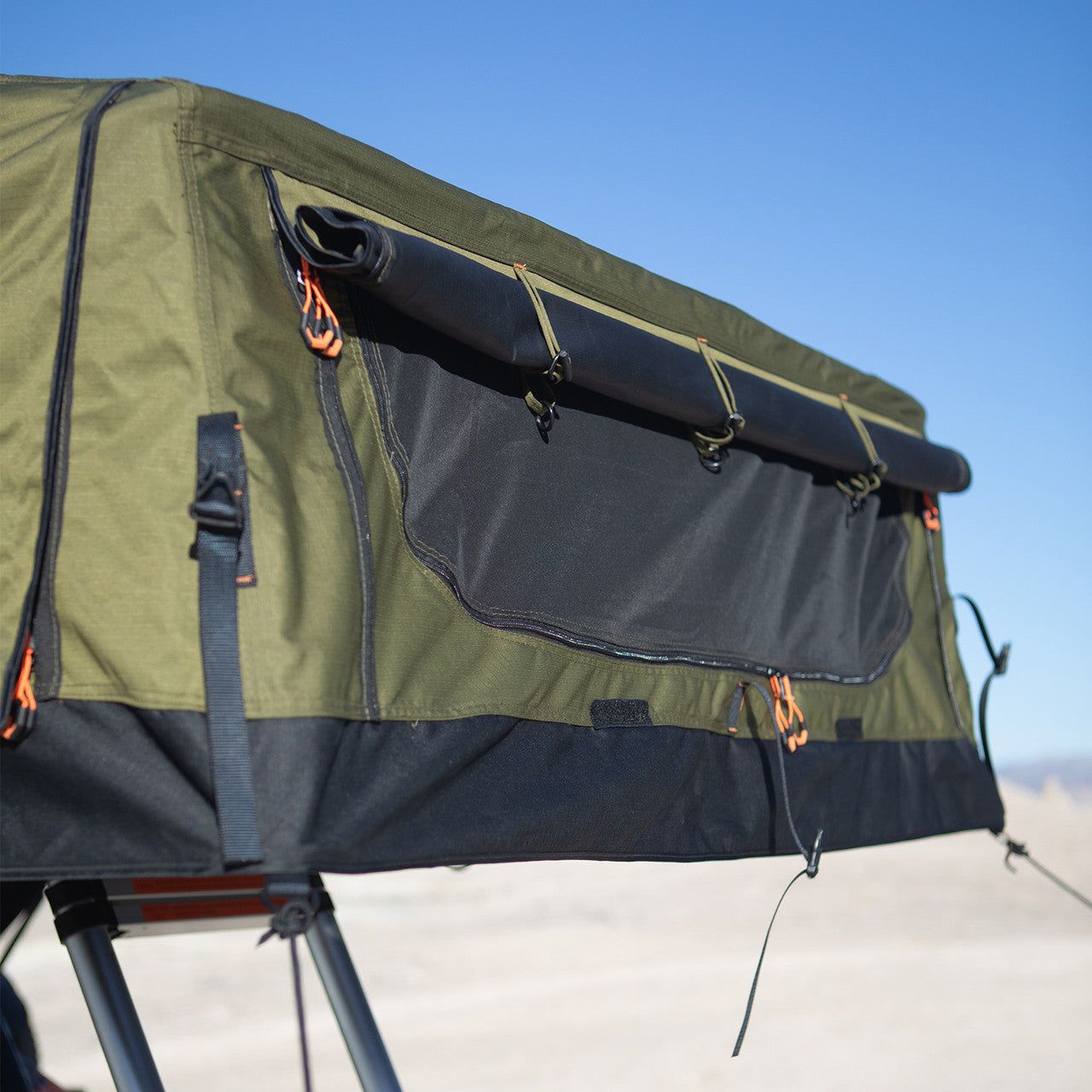 23zero Walkabout 62 with Heater/Cooler Port